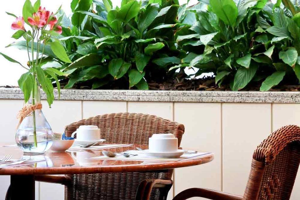 Mercure Curitiba Centro Restoran gambar