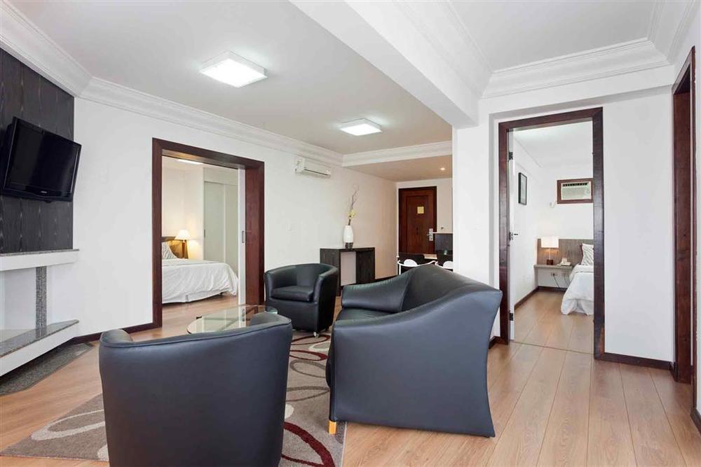 Mercure Curitiba Centro Bilik gambar