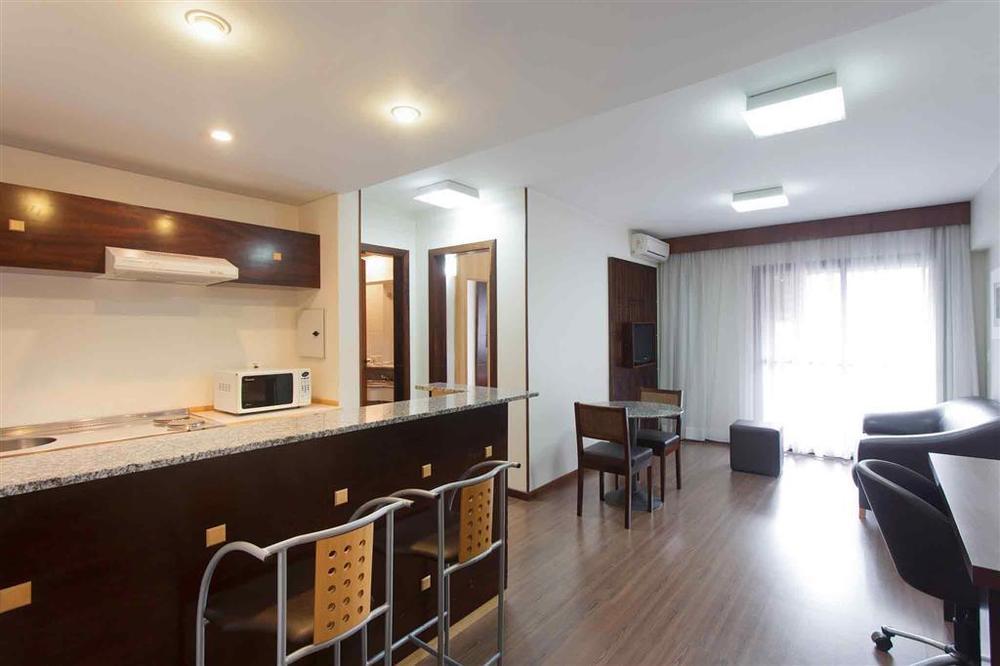 Mercure Curitiba Centro Bilik gambar