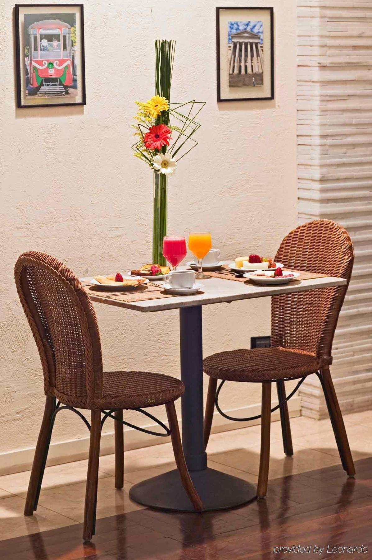 Mercure Curitiba Centro Restoran gambar